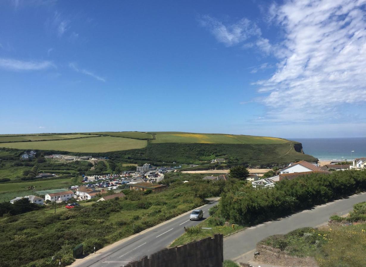 Mawgan Porth Apartments Exterior photo