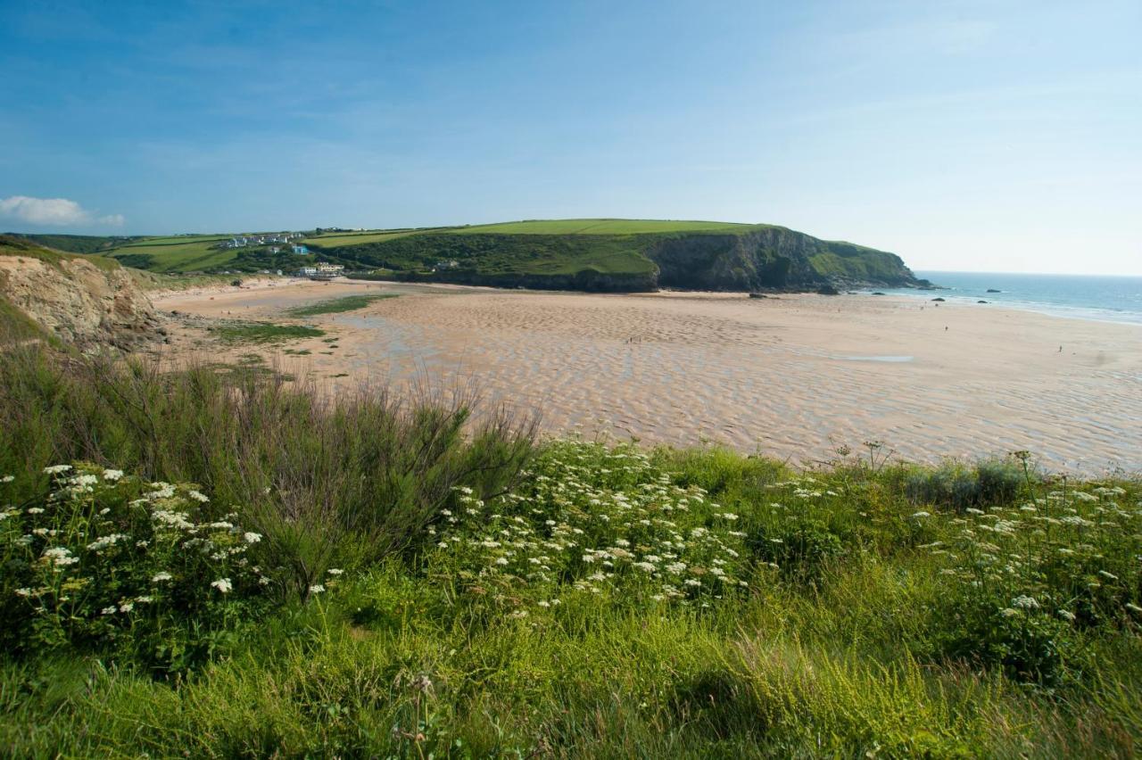 Mawgan Porth Apartments Exterior photo