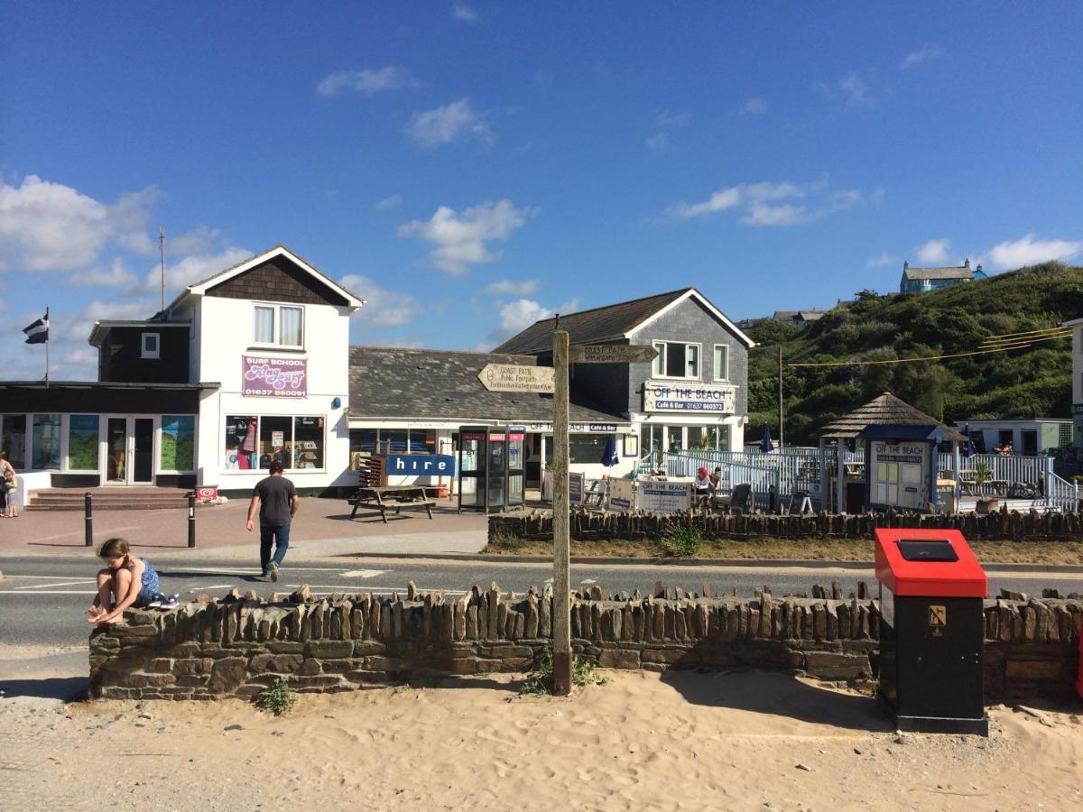 Mawgan Porth Apartments Exterior photo