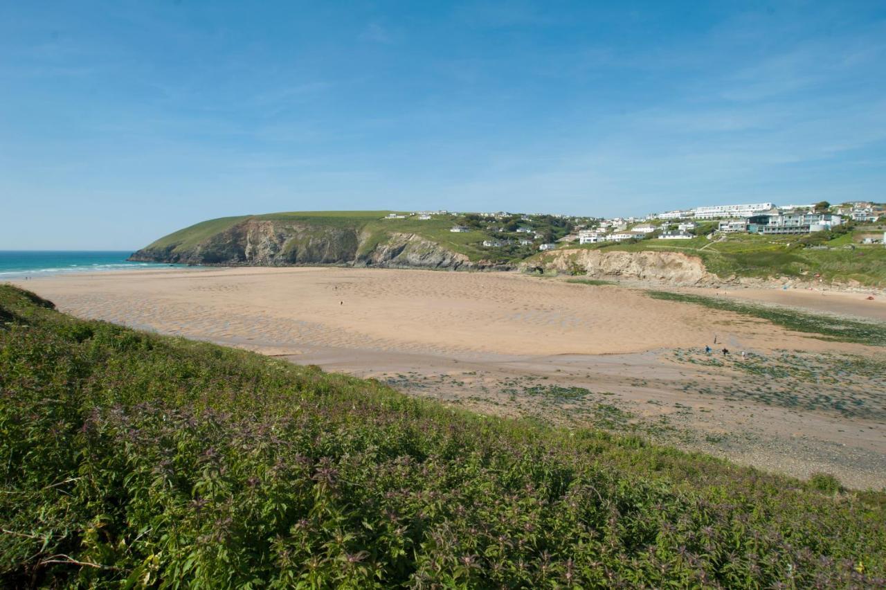 Mawgan Porth Apartments Exterior photo